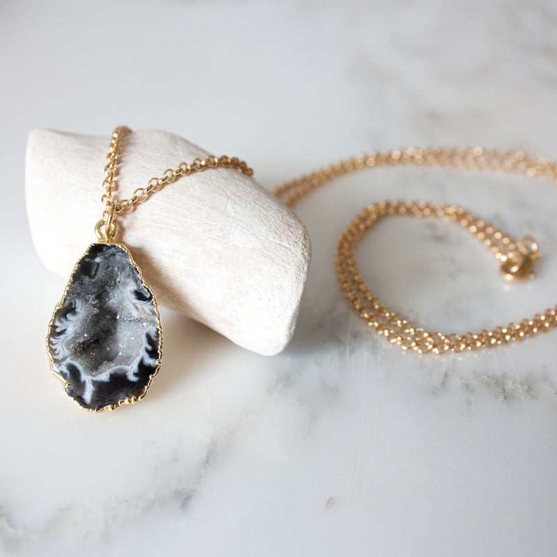 Jane Geode Pendant Necklace | Dark